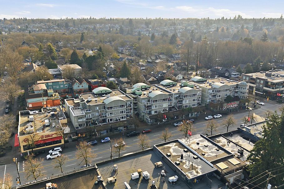 216 3250 W Broadway Vancouver, BC - 9
