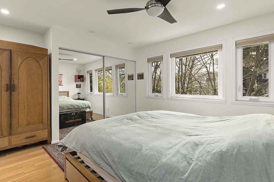 1815 W 14th Avenue Vancouver, BC - 15