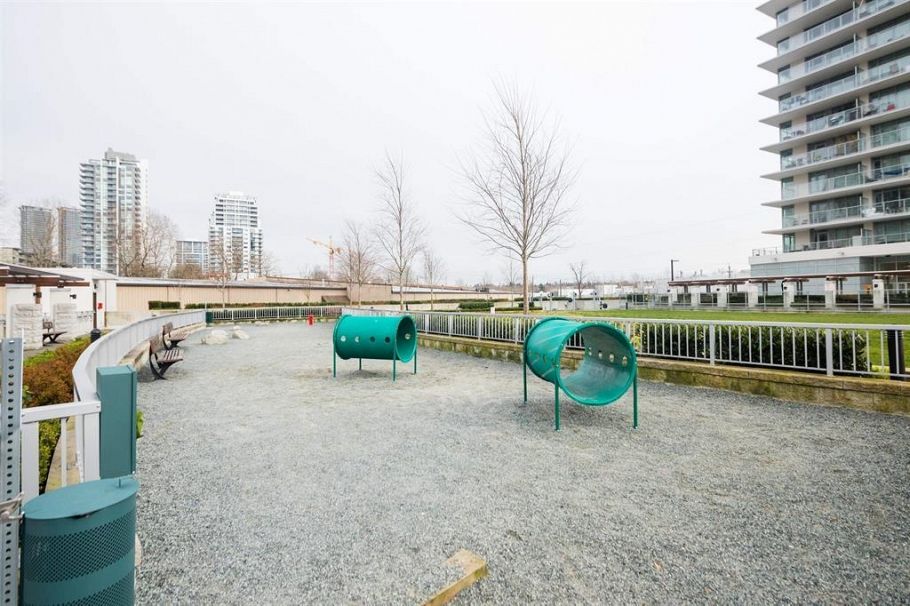 810 2388 Madison Avenue Burnaby, BC - 25