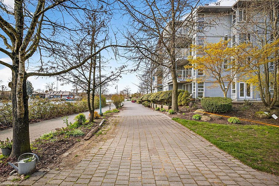 108 1880 E Kent Avenue South Avenue Vancouver, BC - 33