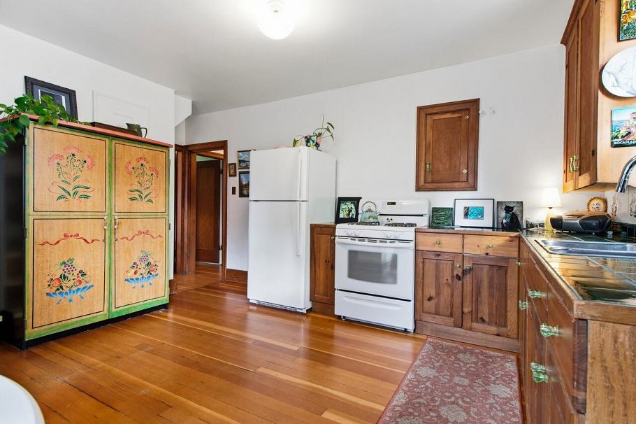 2076 Turner Street Vancouver, BC - 8