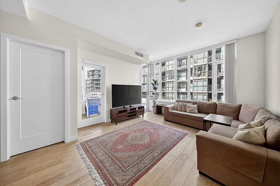 301 2565 Maple Street Vancouver, BC - 10