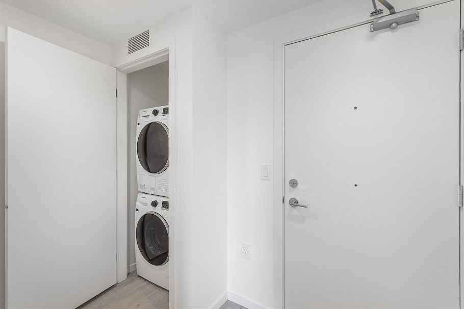 306 3264 Vanness Avenue Vancouver, BC - 16