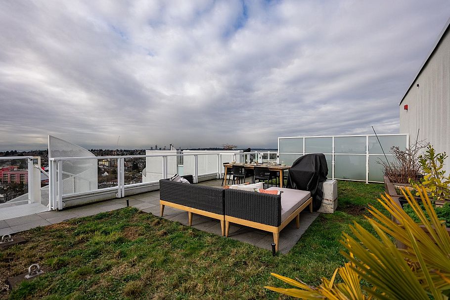 1801 4638 Gladstone Street Vancouver, BC - 23