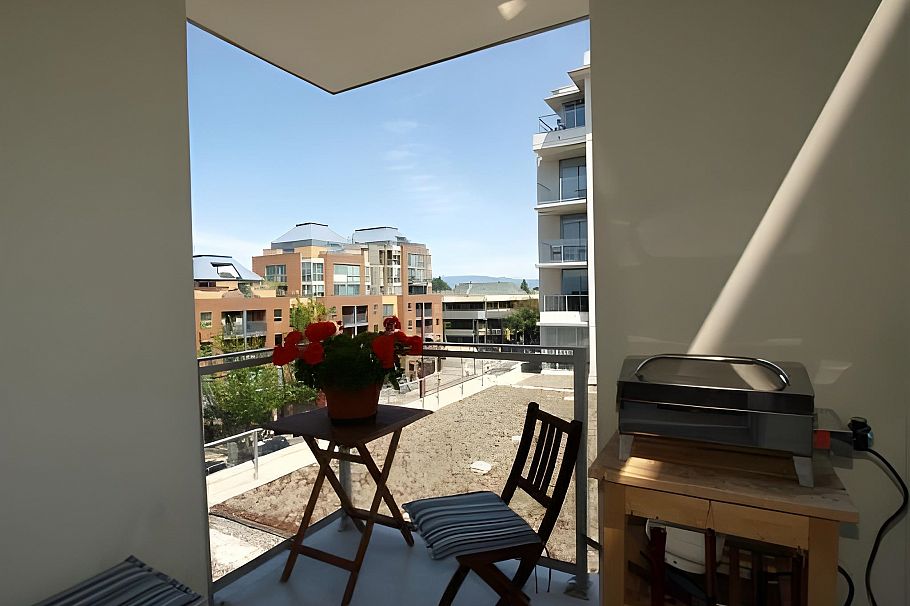 511 2268 W Broadway Vancouver, BC - 12