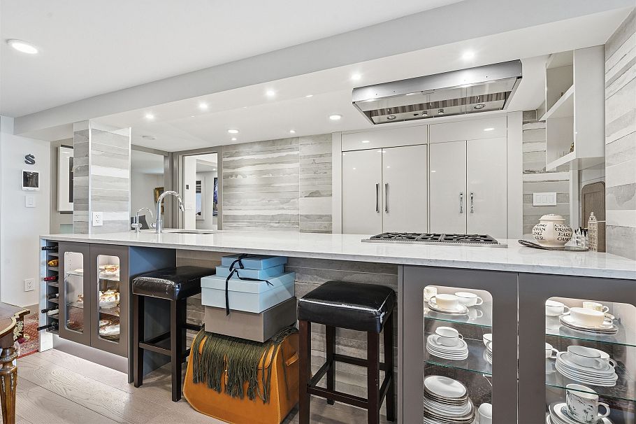 3240 W 1st Avenue Vancouver, BC - 35