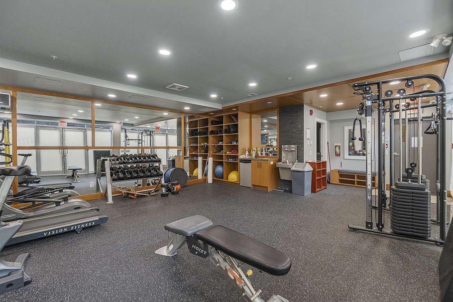 103 735 W 15th Street North Vancouver, BC - 27