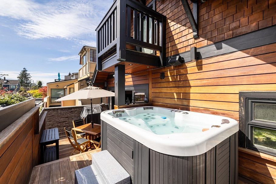 3240 W 1st Avenue Vancouver, BC - 21