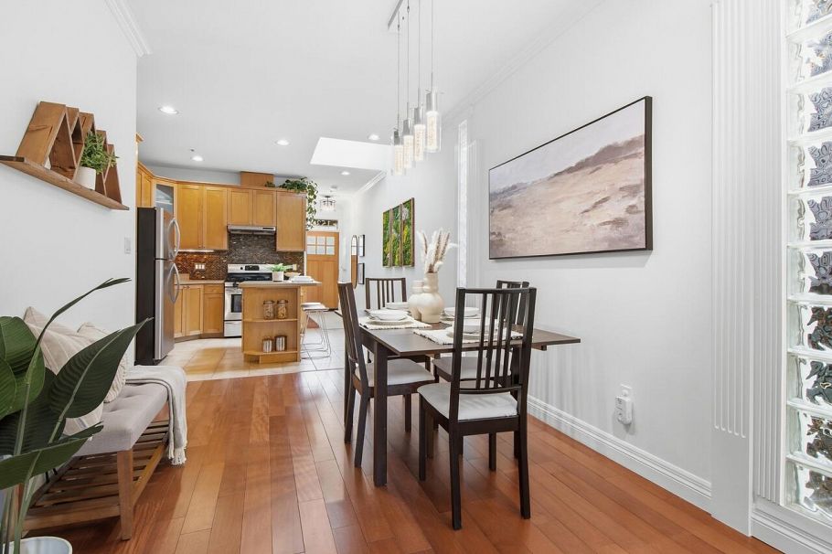 1530 Kitchener Street Vancouver, BC - 12