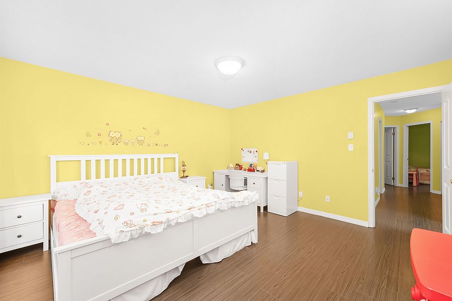 1931 Westview Drive North Vancouver, BC - 16