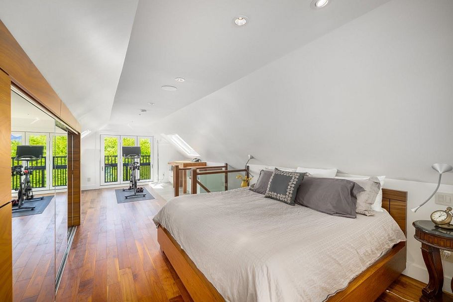 3240 W 1st Avenue Vancouver, BC - 16