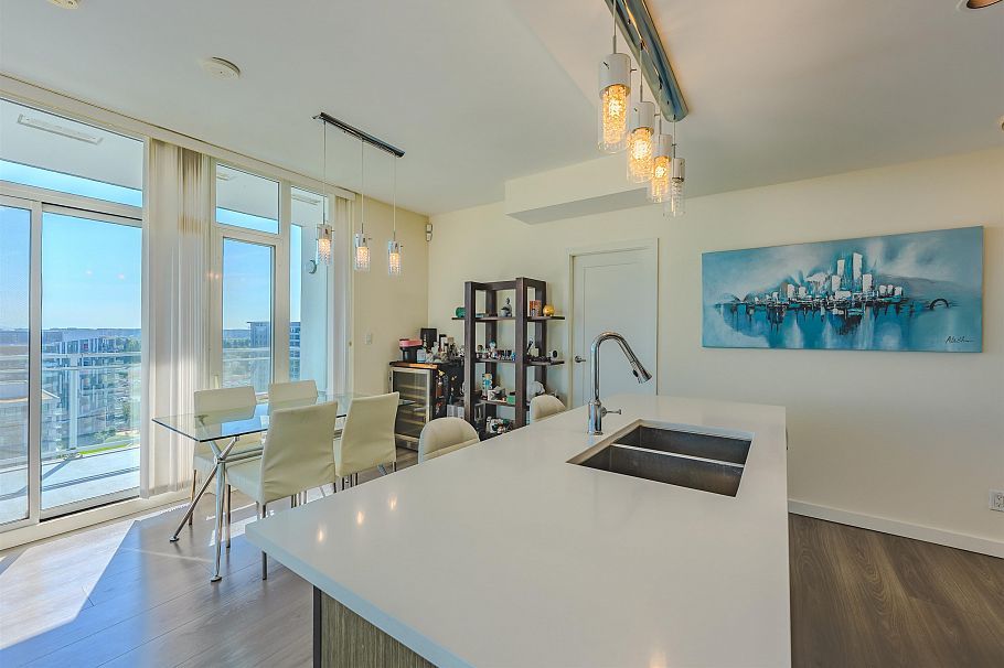 PH 1705 8677 Capstan Way Richmond, BC - 13