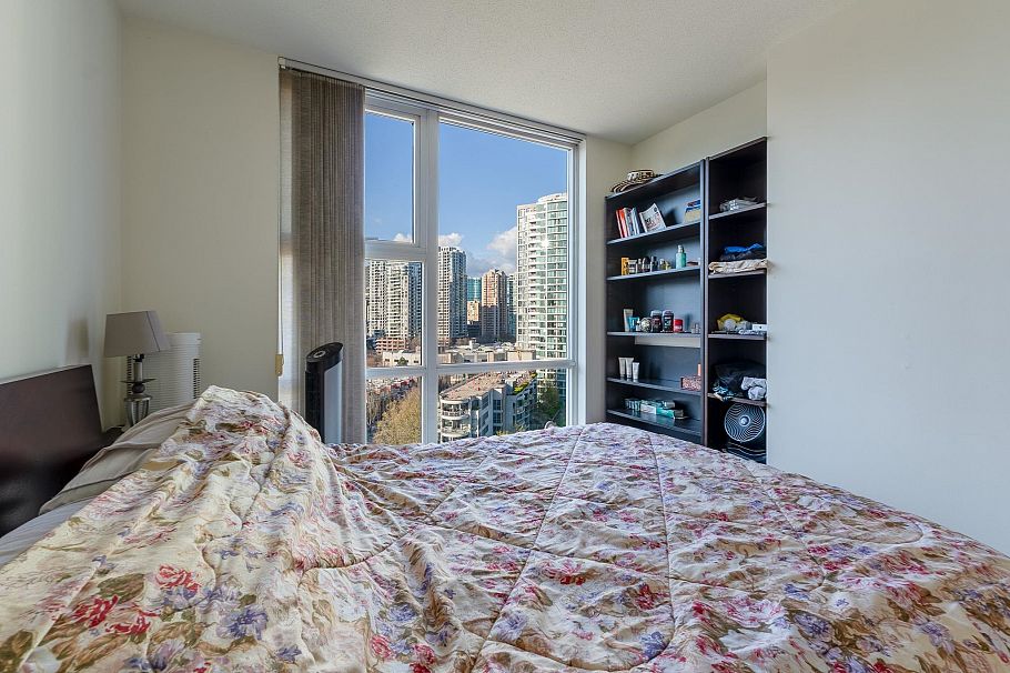 1605 193 Aquarius Mews Vancouver, BC - 18