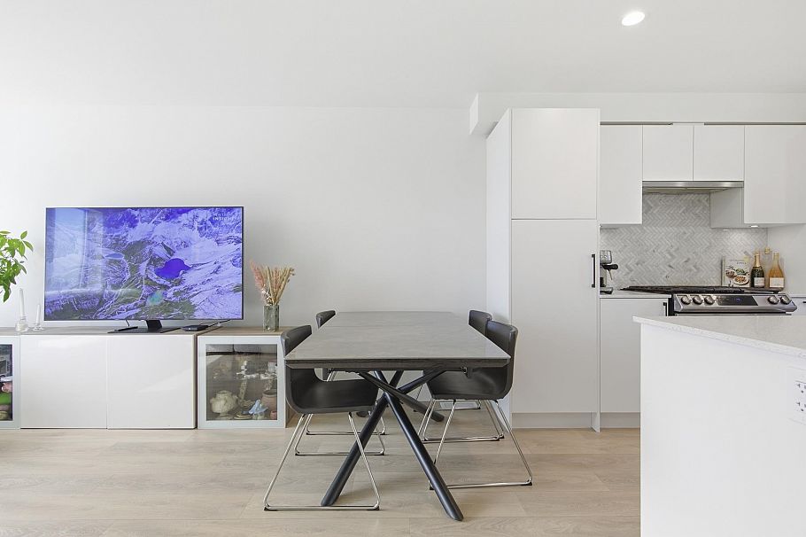 356 555 E 2nd Street North Vancouver, BC - 5