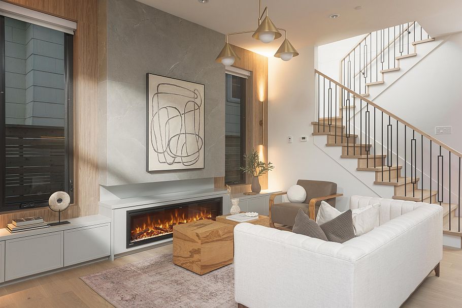 1 2684 Oxford Street Vancouver, BC - 1