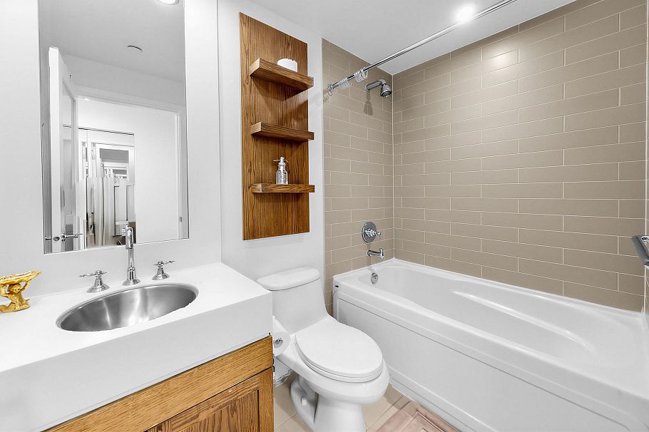 2006 1483 Homer Street Vancouver, BC - 19