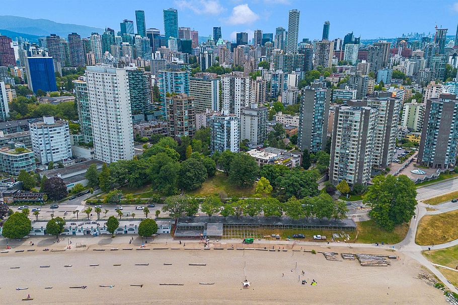 201 1251 Cardero Street Vancouver, BC - 2