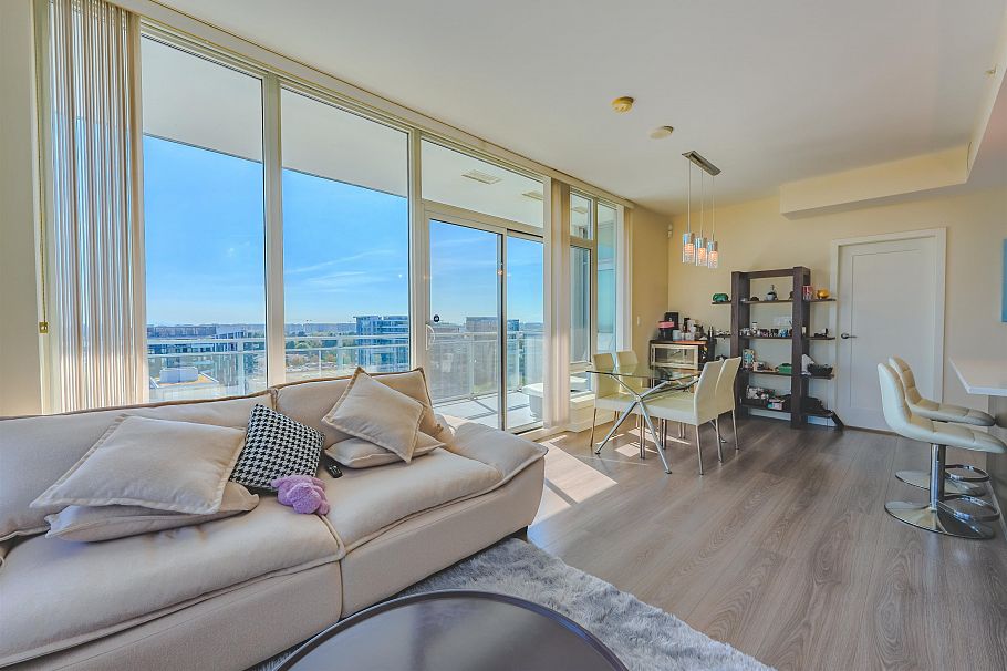 PH 1705 8677 Capstan Way Richmond, BC - 10