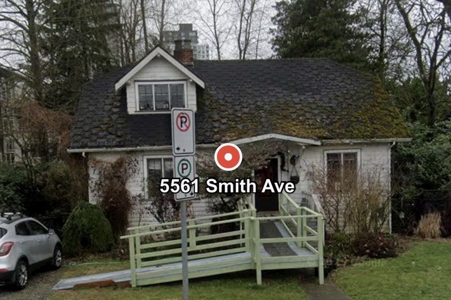 5561 Smith Avenue Burnaby, BC - 1