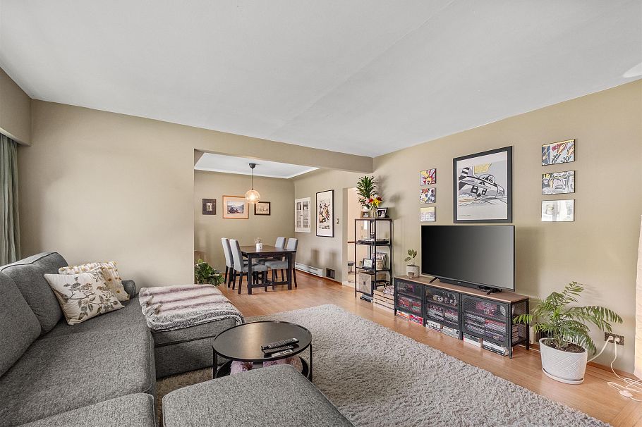 551 E Osborne Road North Vancouver, BC - 5