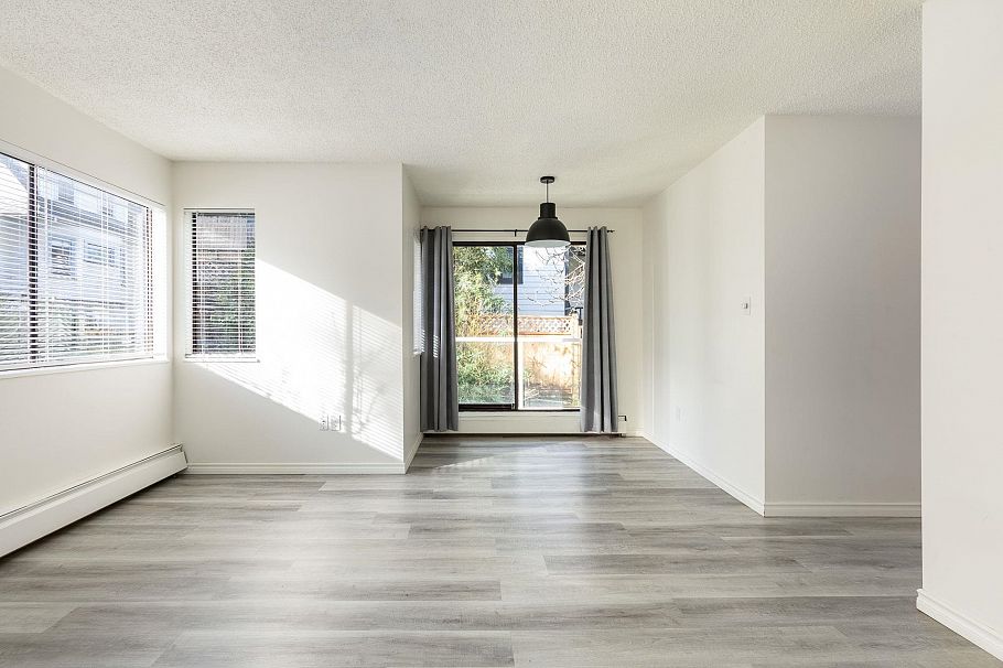 215 830 E 7th Avenue Vancouver, BC - 4