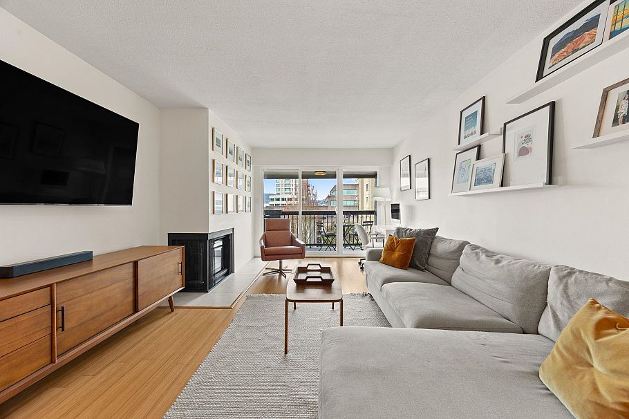 301 1352 W 10th Avenue Vancouver, BC - 2