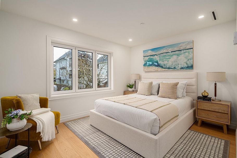 2523 W 8th Avenue Vancouver, BC - 11