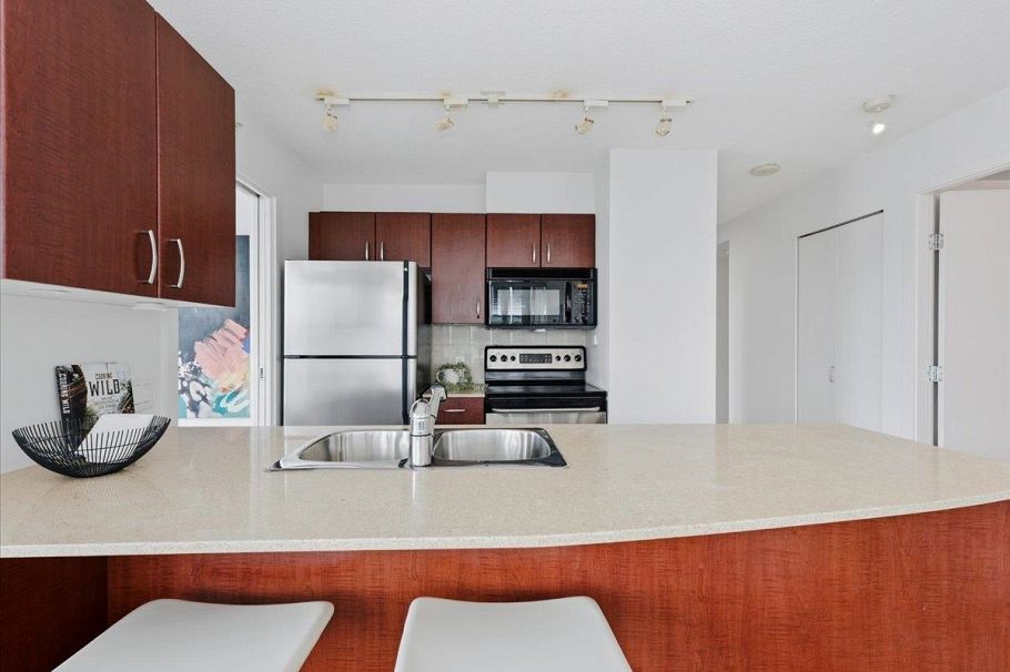 2807 610 Granville Street Vancouver, BC - 7