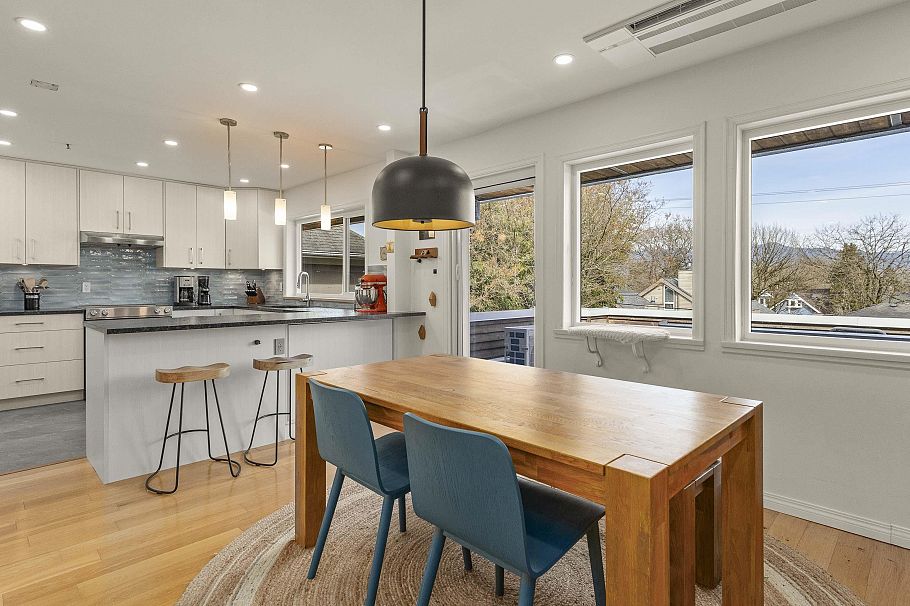 1815 W 14th Avenue Vancouver, BC - 6