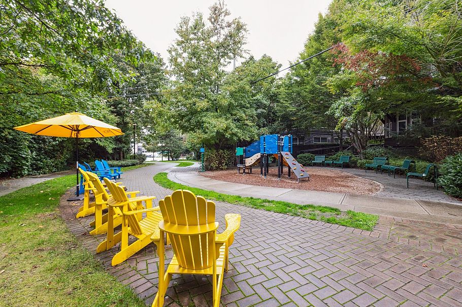 206 1468 St. Andrews Avenue North Vancouver, BC - 22