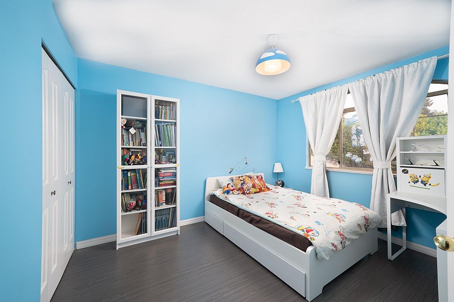 1931 Westview Drive North Vancouver, BC - 34