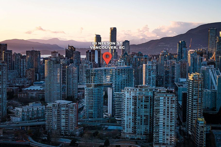 2004 89 Nelson Street Vancouver, BC - 3