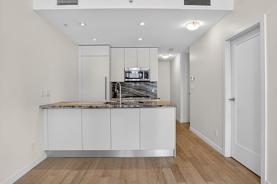 301 2565 Maple Street Vancouver, BC - 9