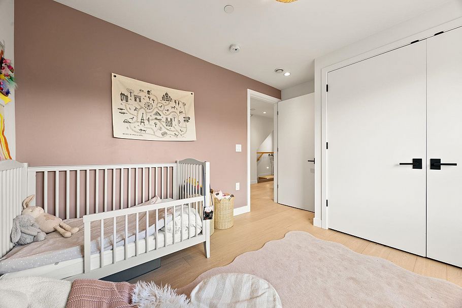 529 E 17th Avenue Vancouver, BC - 26