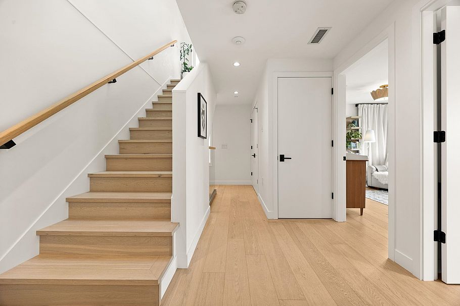 529 E 17th Avenue Vancouver, BC - 22