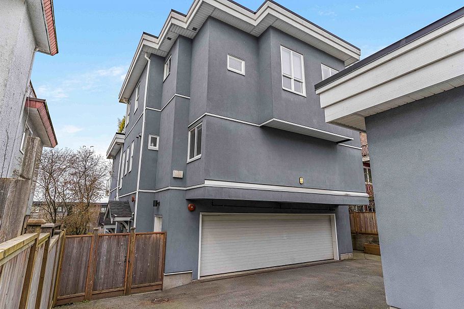 2168 Wall Street Vancouver, BC - 32