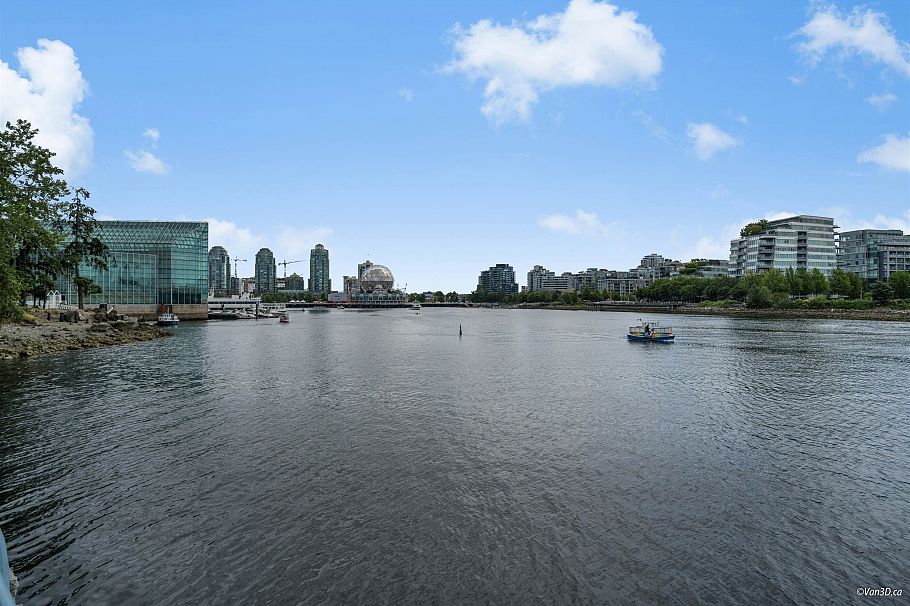 703 33 Smithe Street Vancouver, BC - 2