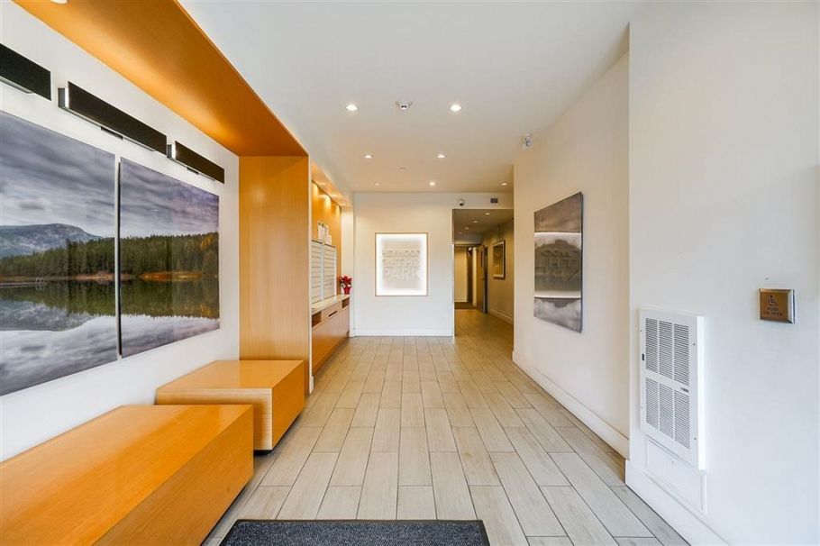 211 1621 Hamilton Avenue North Vancouver, BC - 4