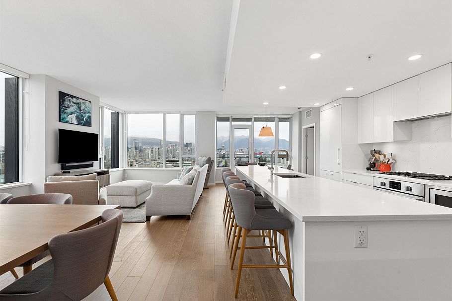 909 2888 Cambie Street Vancouver, BC - 4