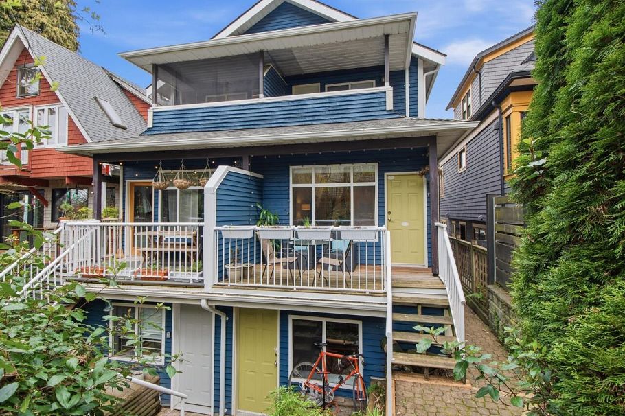 1530 Kitchener Street Vancouver, BC - 28