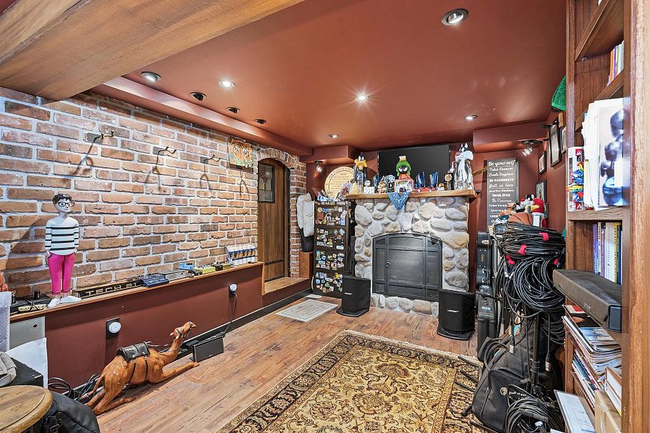 3240 W 1st Avenue Vancouver, BC - 33