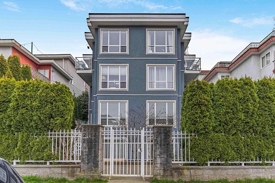 2168 Wall Street Vancouver, BC - 1