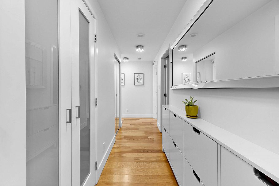 2006 1483 Homer Street Vancouver, BC - 3