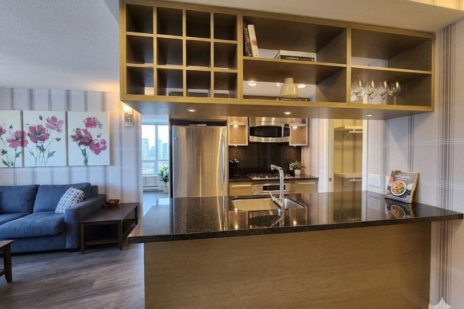 1104 833 Seymour Street Vancouver, BC - 9