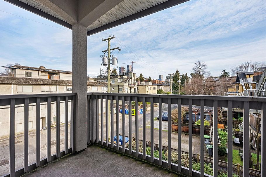 304 1989 W 1st Avenue Vancouver, BC - 22