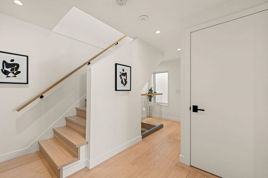 529 E 17th Avenue Vancouver, BC - 20