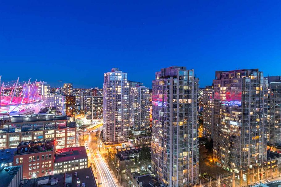 2001 888 Hamilton Street Vancouver, BC - 3