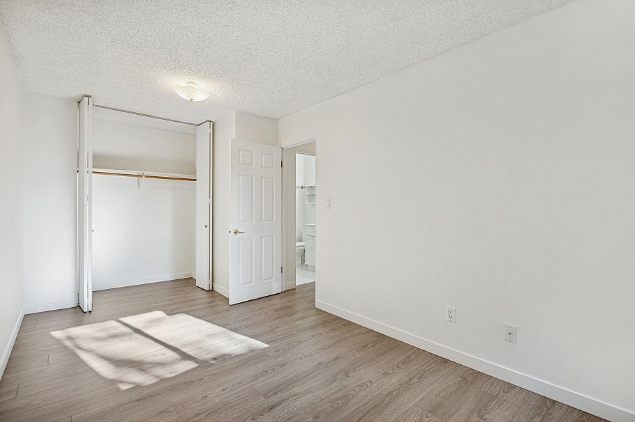 121 3461 E 49th Avenue Vancouver, BC - 23