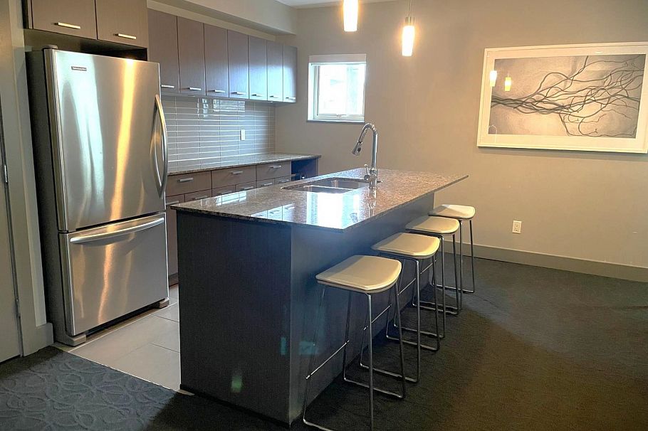 209 1182 W 16th Street North Vancouver, BC - 14