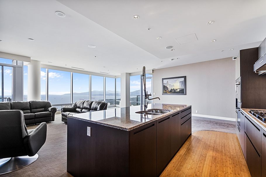 5501 1128 W Georgia Street Vancouver, BC - 14